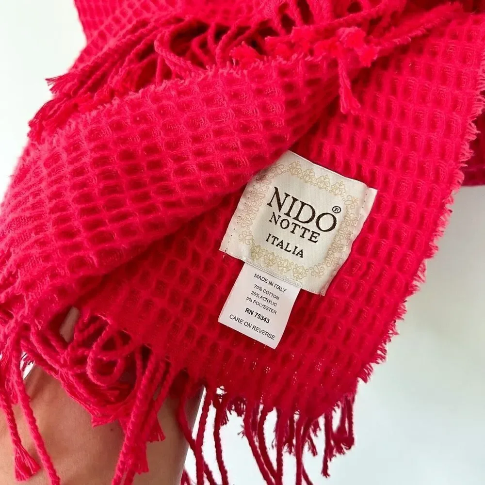 Nido Notte hot pink waffle knit oversized throw blanket